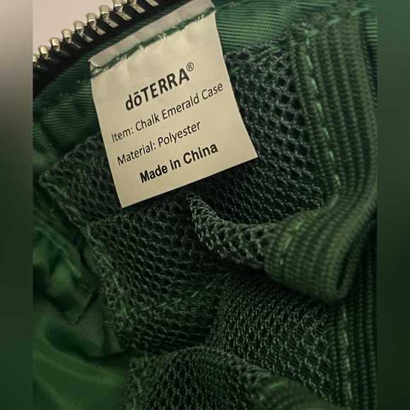 Doterra oil case bag holder color: emerald New. - Picture 6 of 11